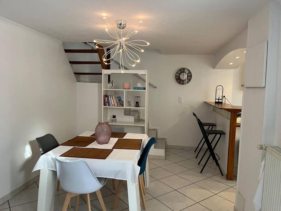 Petite Maison De Ville Au Calme Brie-Comte-Robert Extérieur photo
